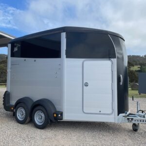 Ifor Williams HBX511 horse float