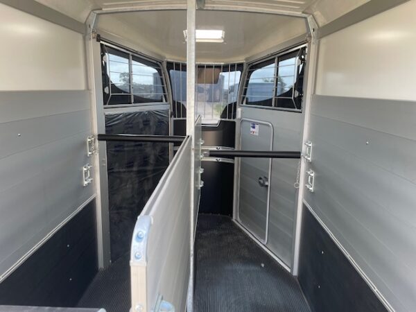 Ifor Williams HBX511 Interior