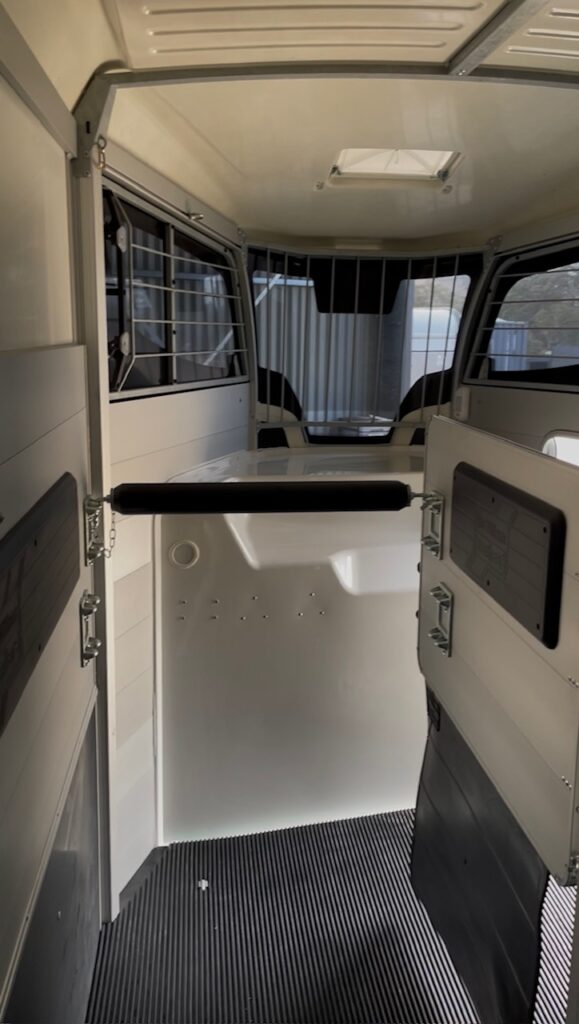 HBX511 tack locker interior HBX511 tack locker interior